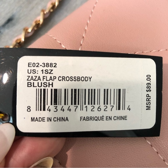 NWT Bebe Zaza flap crossbody in blush gold woven chain smaller 8 x 5.5 - Picture 3 of 7